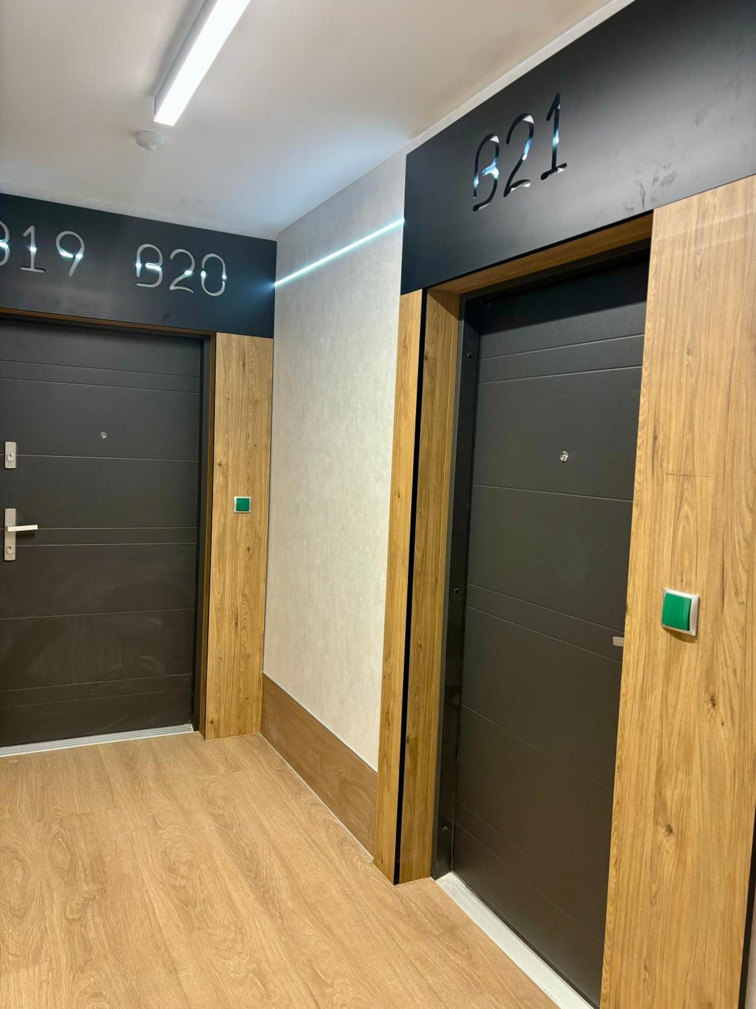 Apartment Green With Private Bike Storage 斯维诺乌伊希切 外观 照片